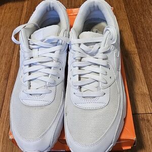 Nike Men's White Athletic Sneakers